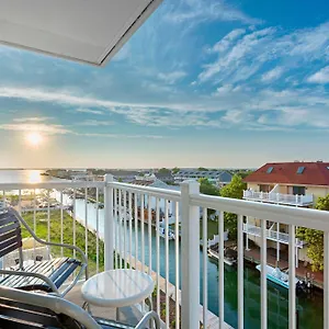 3* Hotel Fairfield & By Marriott Ocean